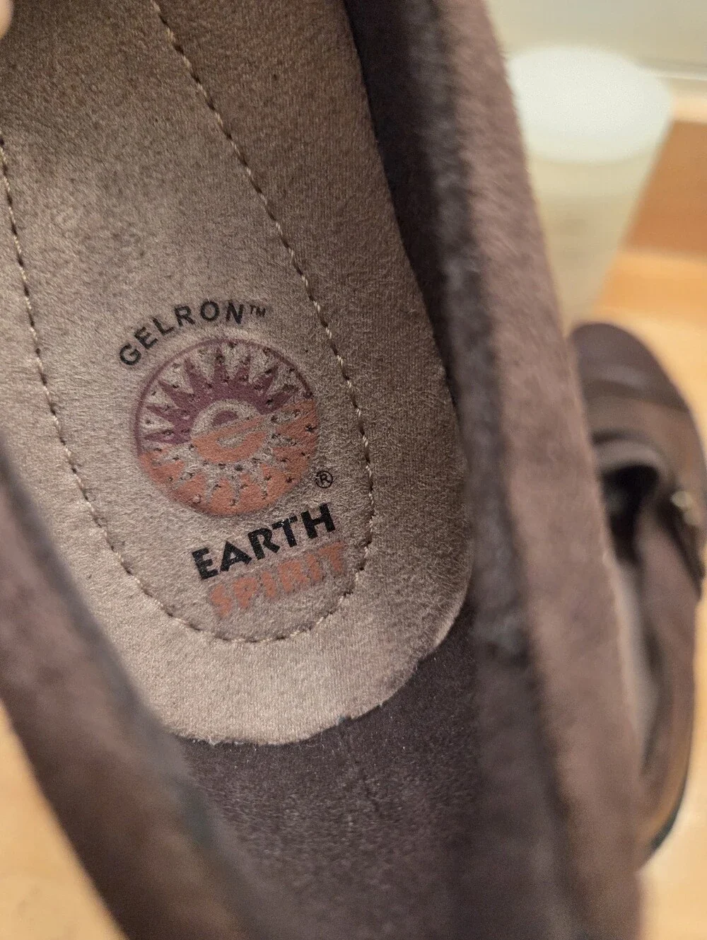 Earth Spirit Gelron Brown Leather Comfort Slip-On Loafer Womens Size 11